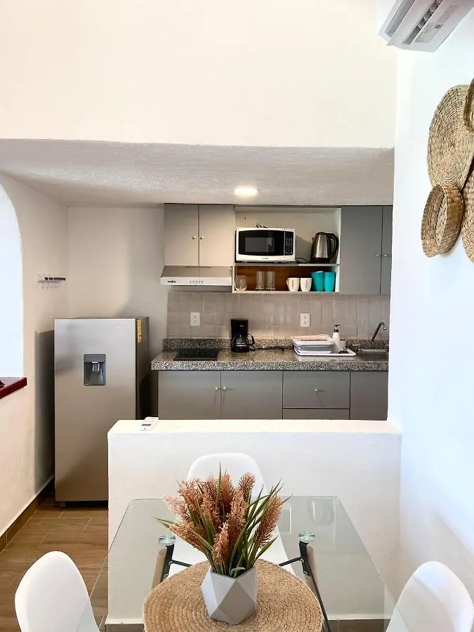 Oceanview & Beach Access 3805 Cancun Apartment