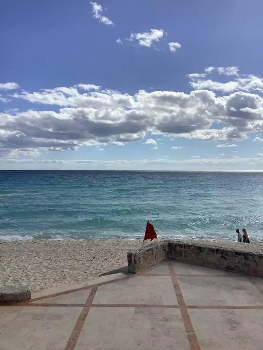 Oceanview & Beach Access 3805 坎昆 0*,  墨西哥